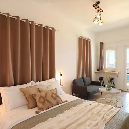 Enne Studios For Views & Tranquility Ftelia  Room photo
