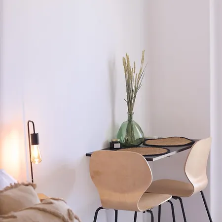 Enne Studios For Views & Tranquility Ftelia  Room photo